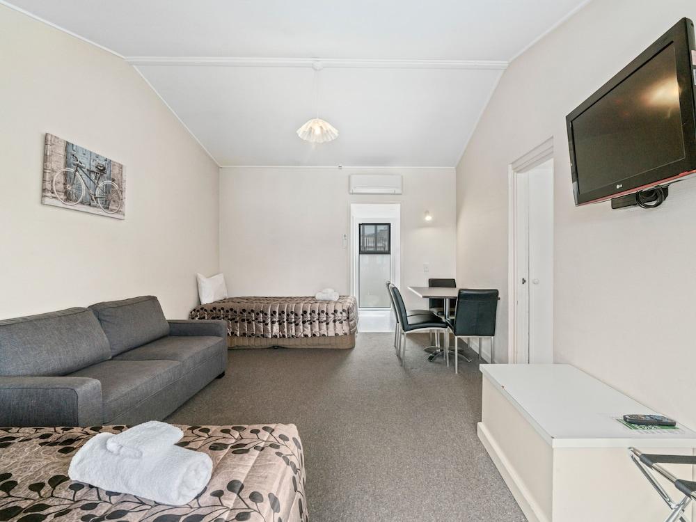 Queenstown Motel Apartments (Adults Only) Luaran gambar