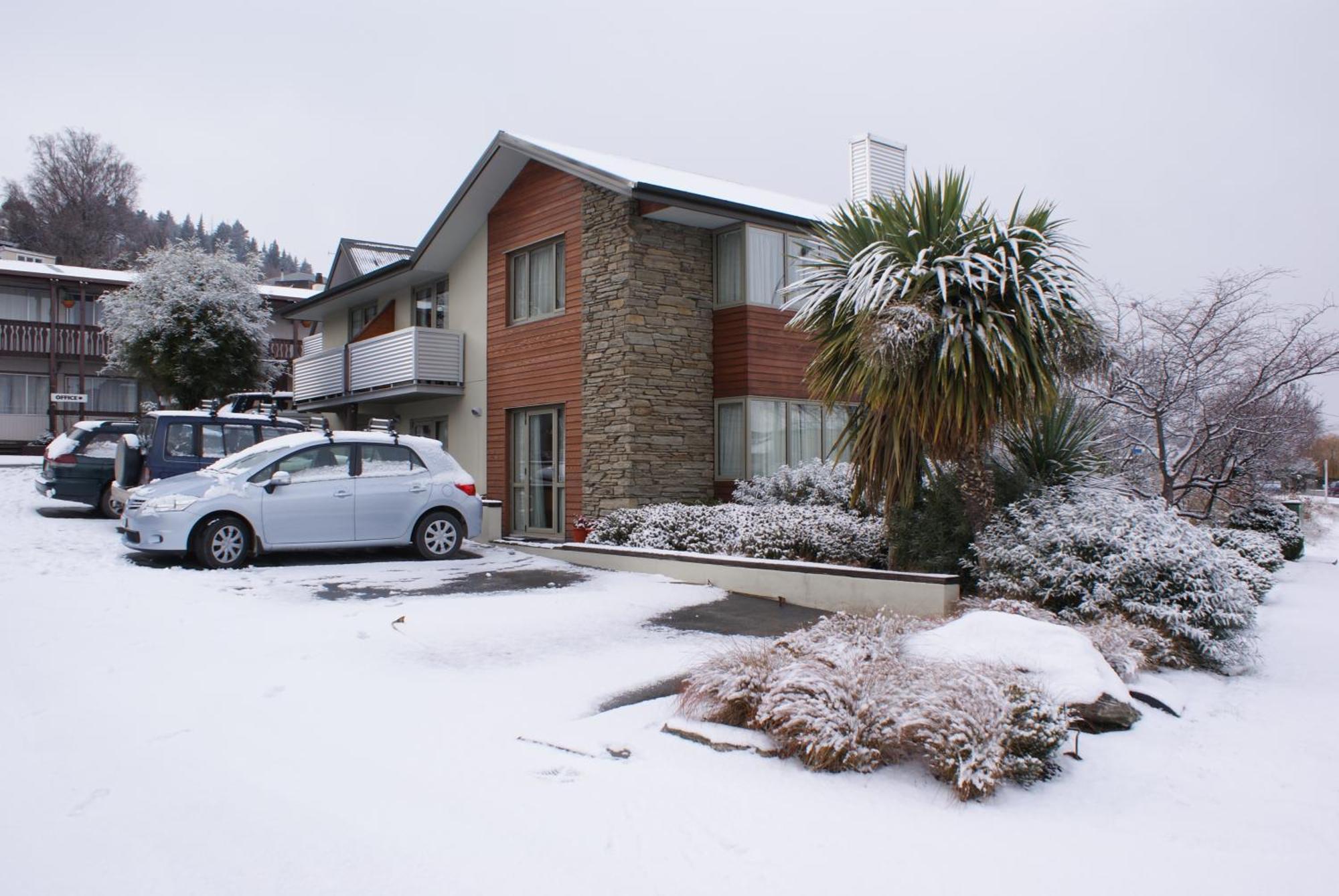 Queenstown Motel Apartments (Adults Only) Luaran gambar