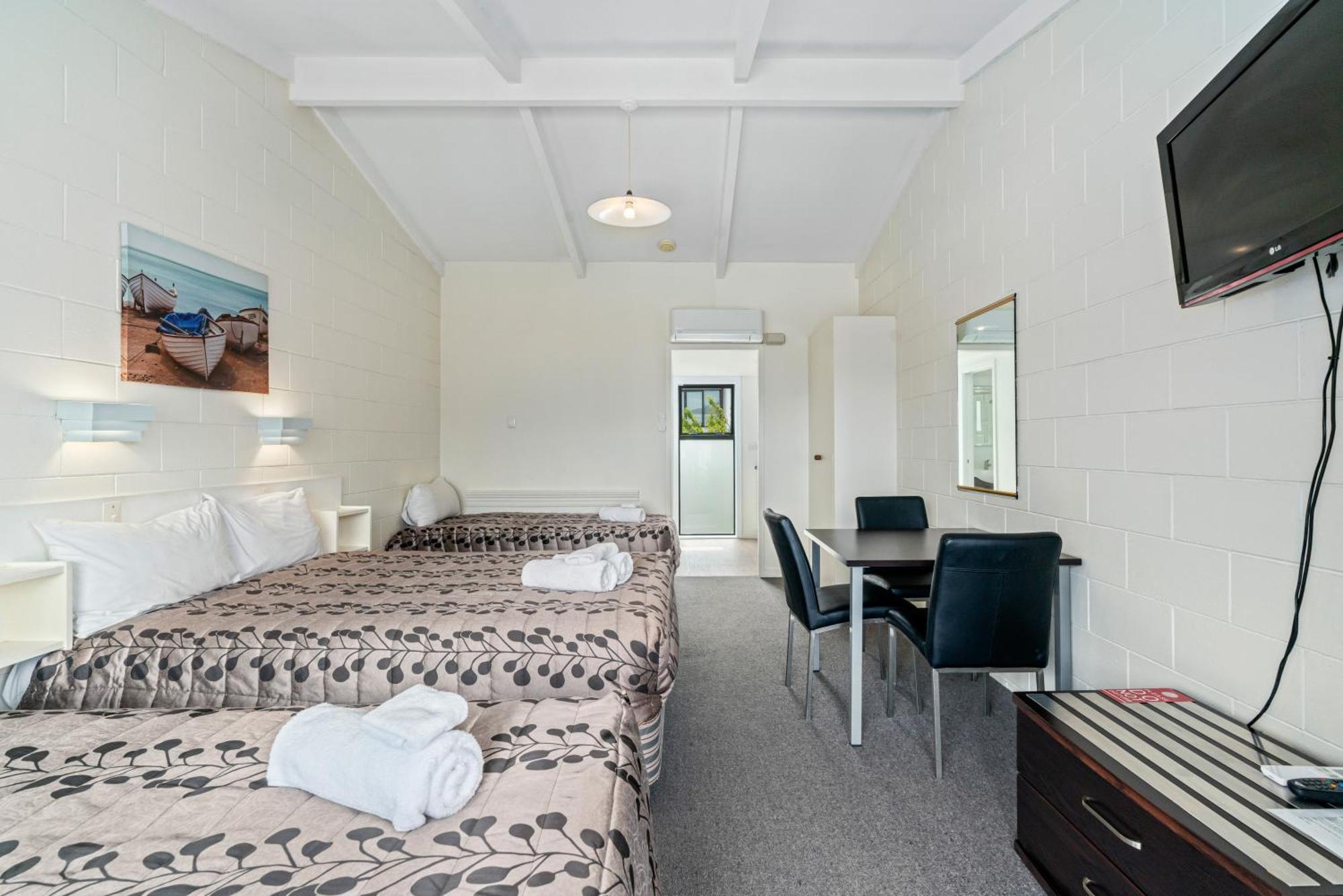 Queenstown Motel Apartments (Adults Only) Bilik gambar